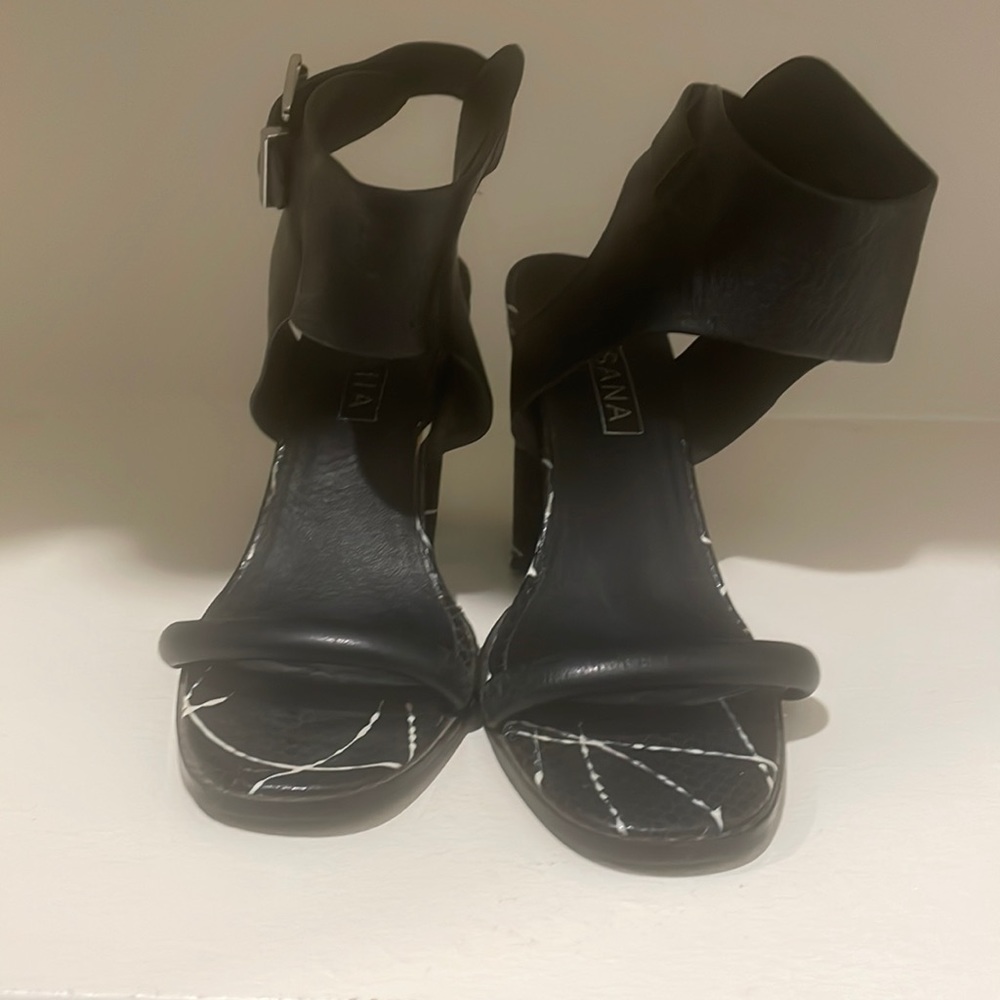 Solsana size 8